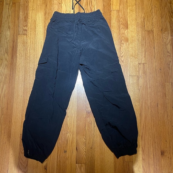 Black Old Navy Pants - Picture 4 of 5